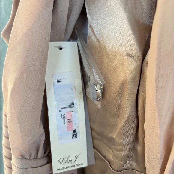 NWT Eliza J Halter Neck Sleeveless Chiffon Gown Dress Size 10 - Picture 4 of 11